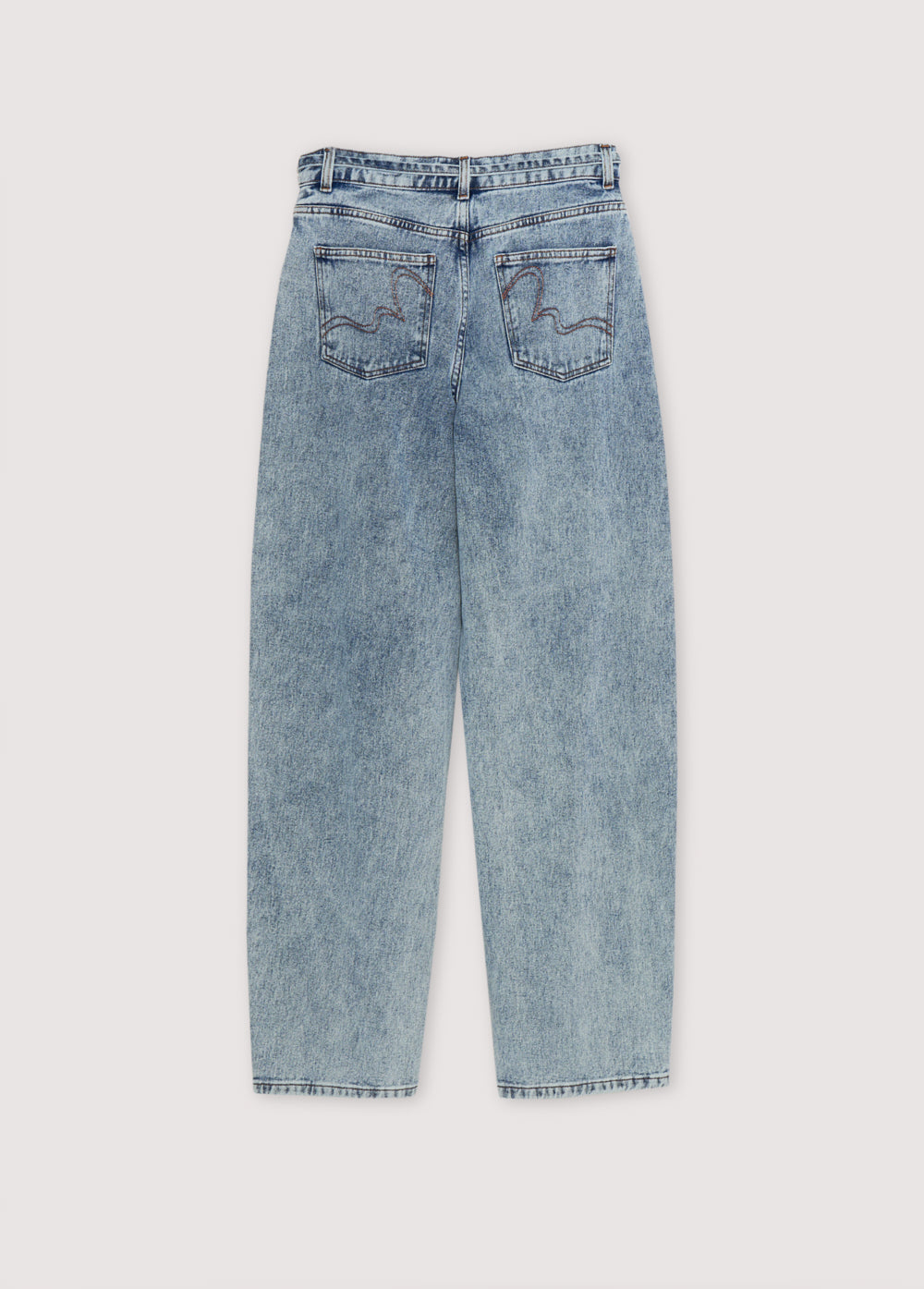 Chios Woman Pant denim in 100% cotton fabric, straight-leg style with denim wash details at the hem. Spring Summer Collection. The New Society.
