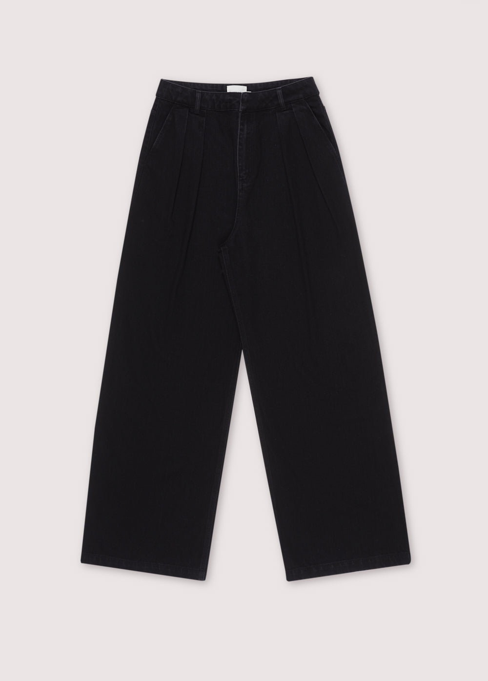 Woodland Woman Pant Black Denim_Sampling