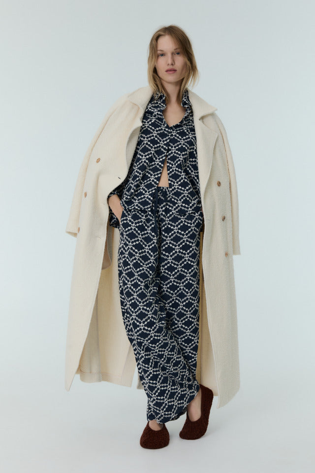 Andromeda Woman Pant Sample