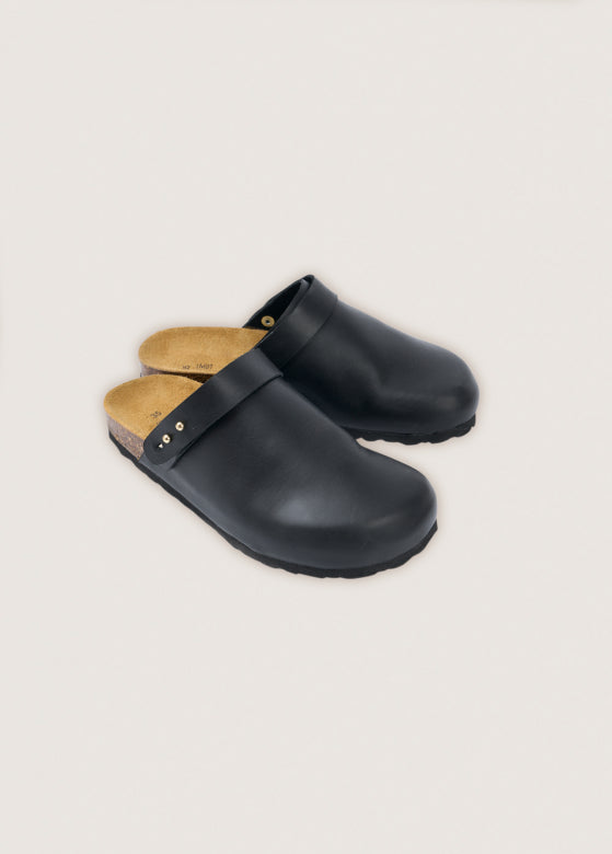 Black Woman Clogs