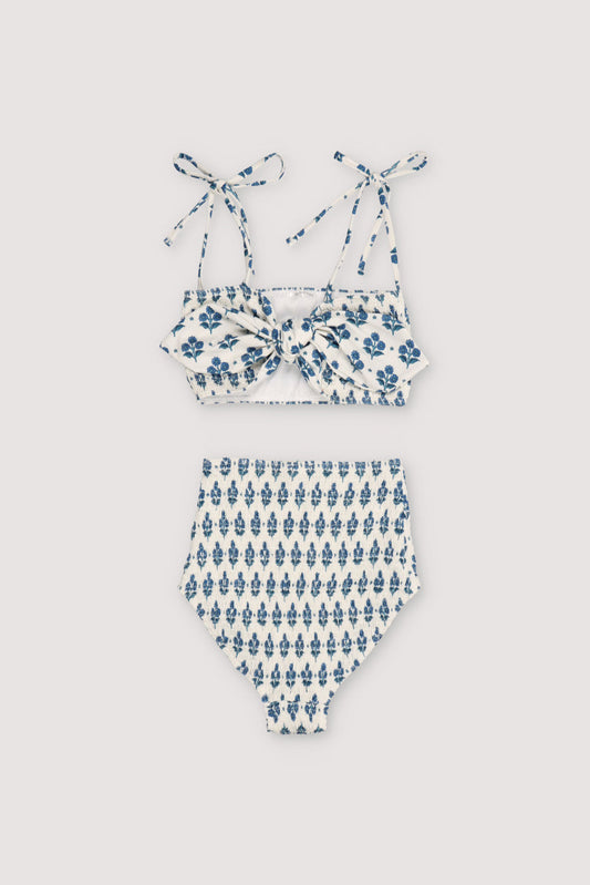 Bikini with stamp print and smocking on both pieces. It has a high-waisted style. Spring Summer Collection. The New Society.