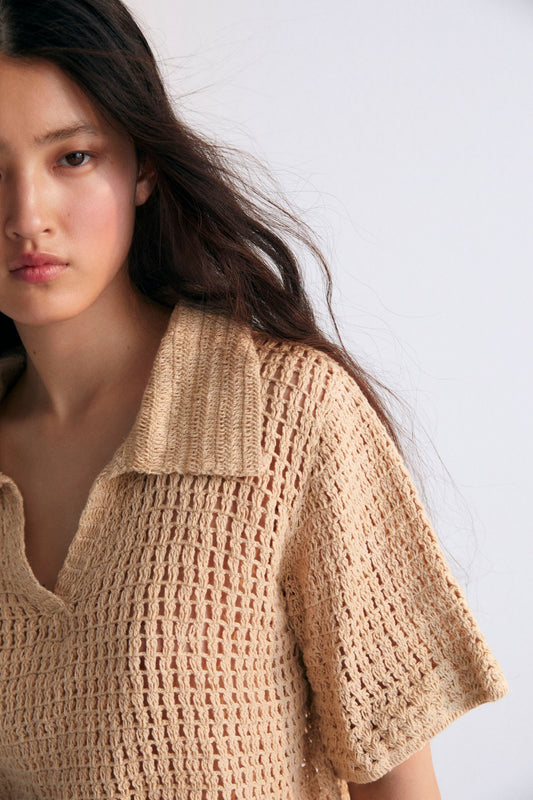 Short-sleeved polo entirely made of crochet. Spring Summer Collection. The New Society.