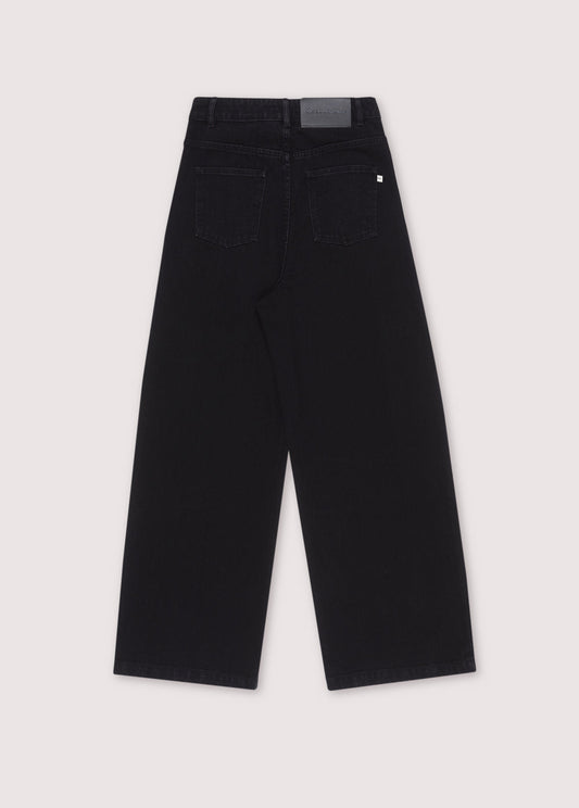 Woodland Woman Pant Black Denim_Sampling
