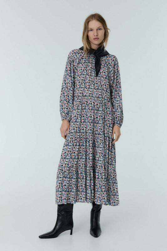 Geneva Woman Dress